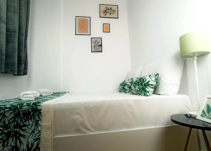 Down Town Luxurious Apartments 3